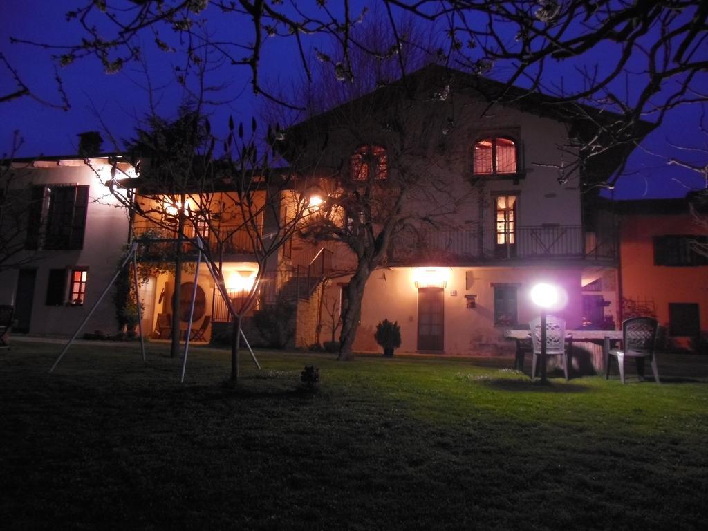 Agriturismo Affittacamere Barbarossa Dogliani Exterior foto